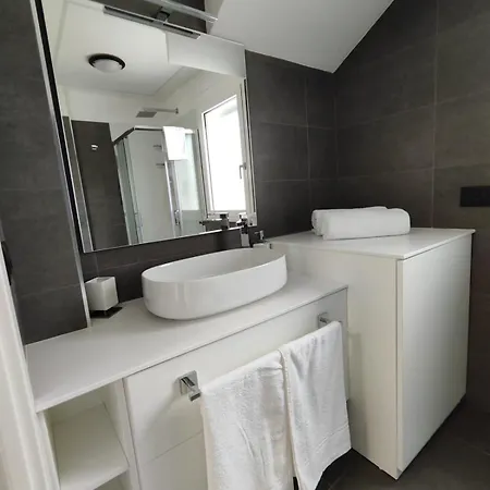 Villa Goldeneye Anzio