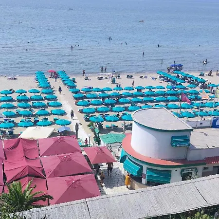 Goldeneye * Anzio